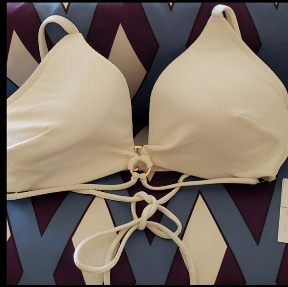 Shade & Shore White Wrap Around Strap Ribbed Lightly Lined Bikini Top Size 36C - Picture 5 of 13